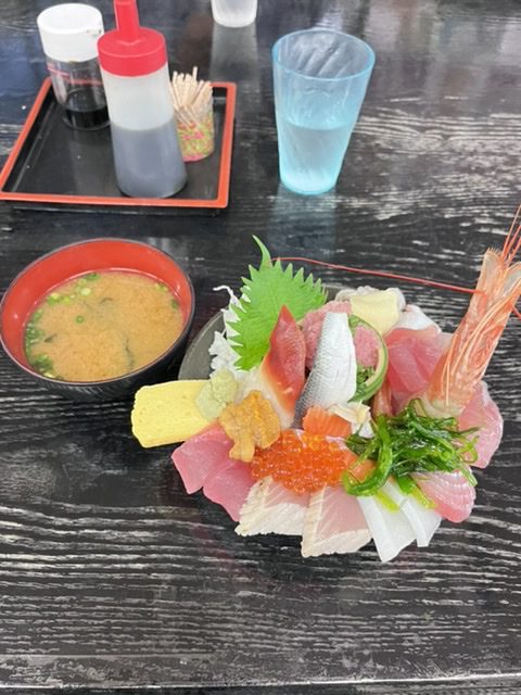 豪華海鮮丼